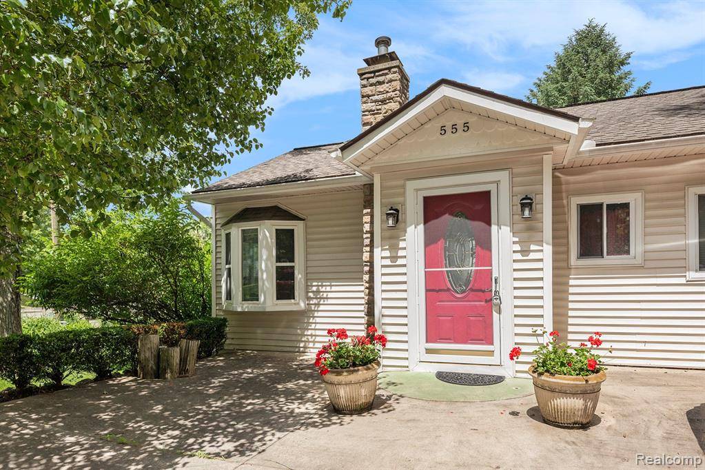 555 SHADY OAKS Street, Orion Twp, MI 48362