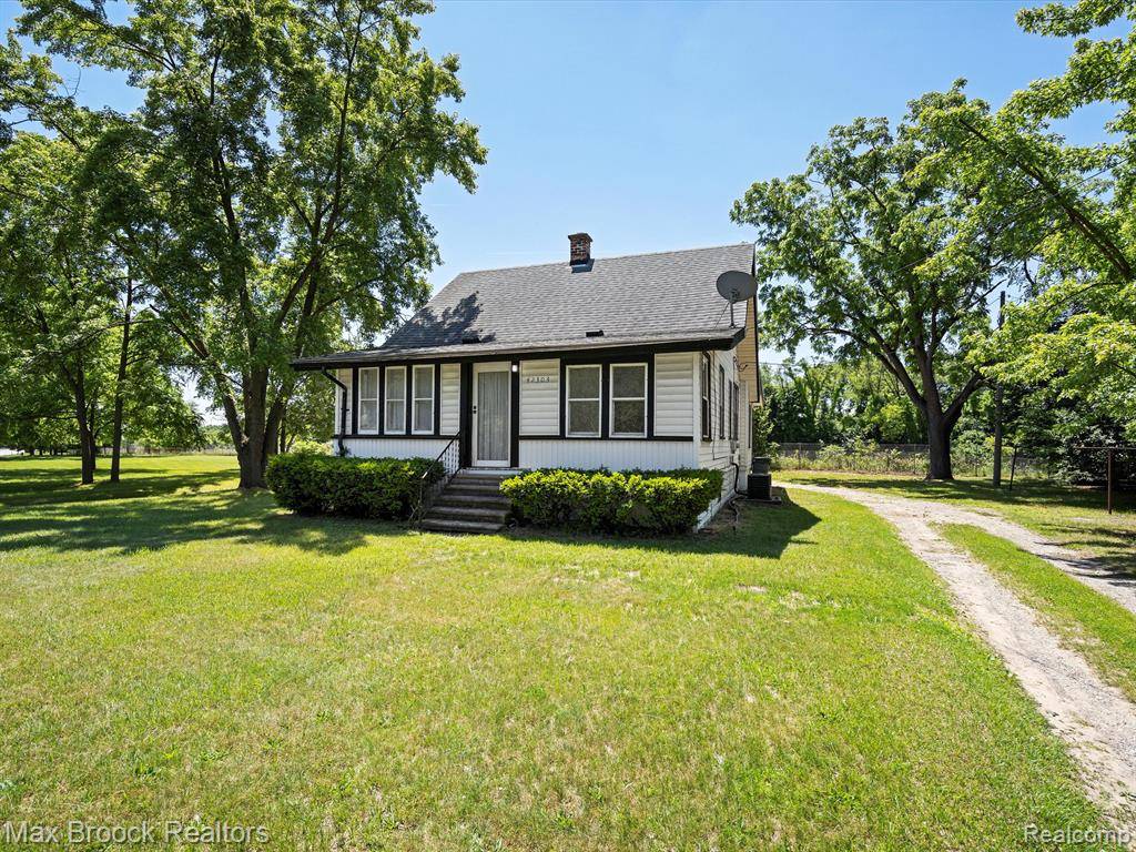 42303 Schoolcraft Road, Plymouth Twp, MI 48170
