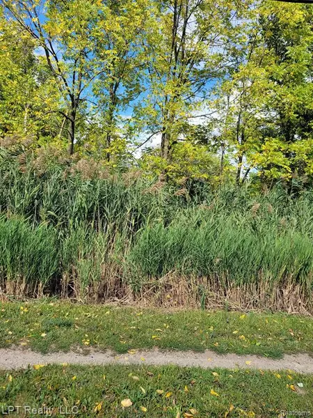 0000 PENNSYLVANIA, Southgate, MI 48195