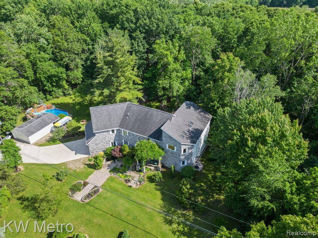 3205 Stanton Road, Orion Twp, MI 48362