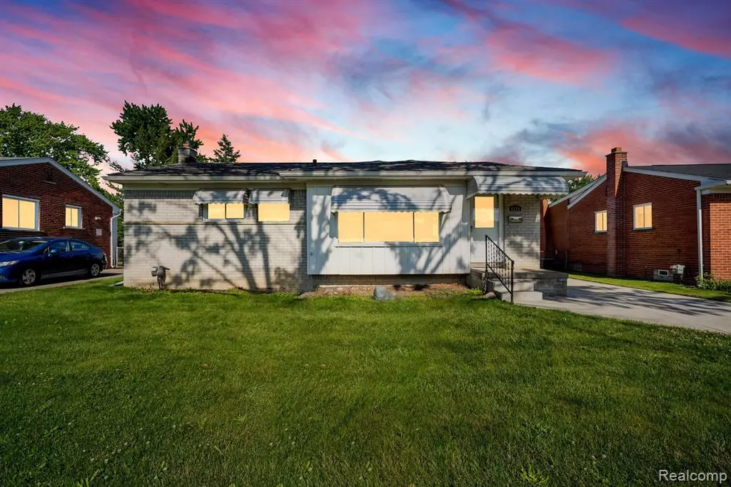 Clawson, MI 48017,1324 N STEPHEN Avenue