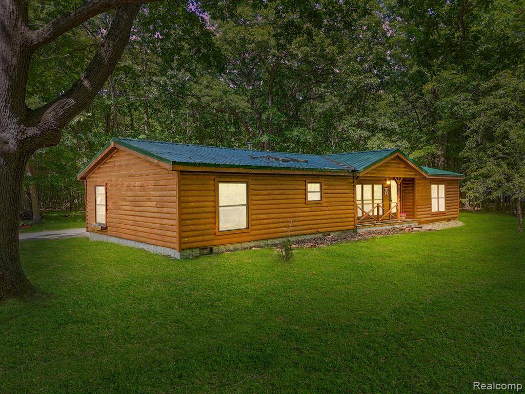 Orient Twp, MI 48632,152 4 MILE Road