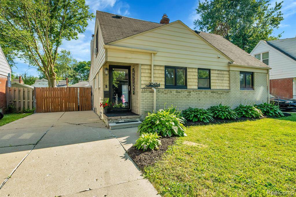 20434 LANCASTER Street, Harper Woods, MI 48225