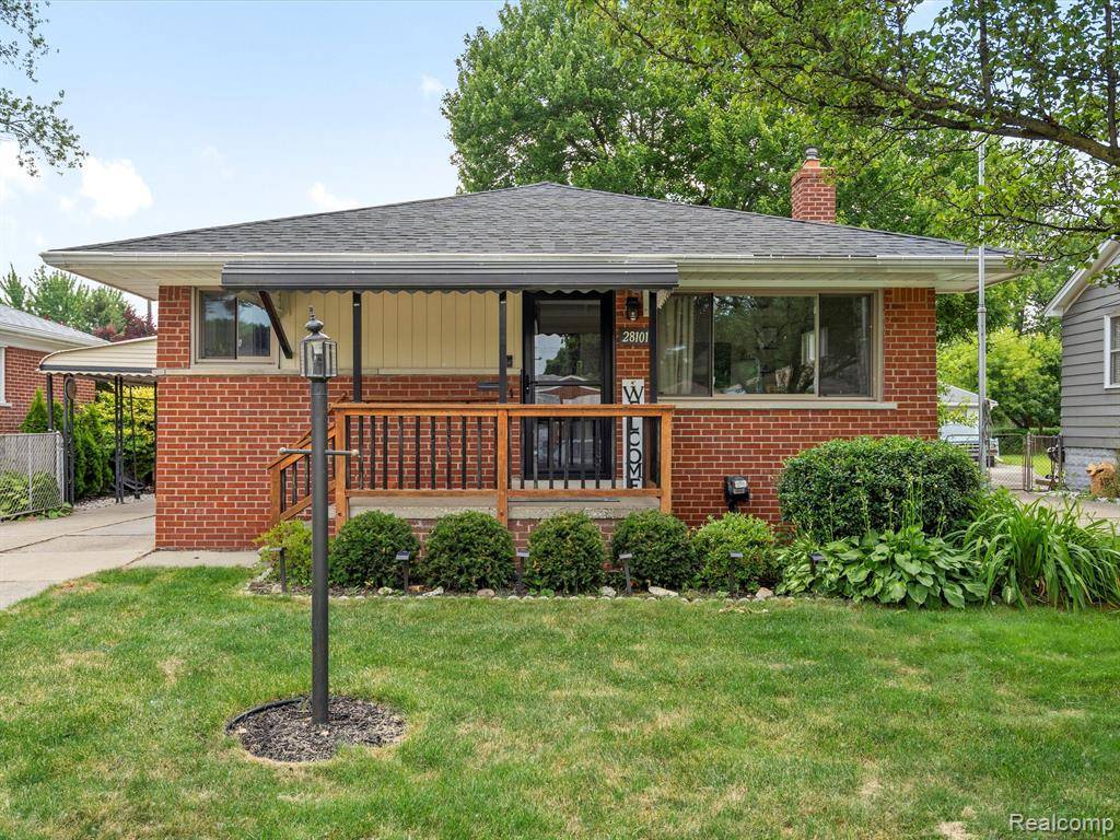 28101 SHOCK Street, St. Clair Shores, MI 48081