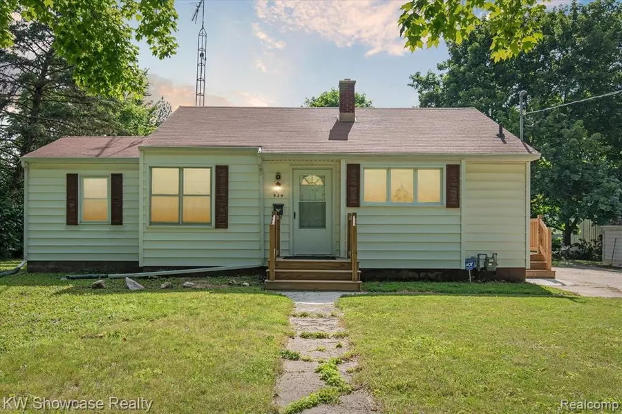 939 State Street, Adrian, MI 49221