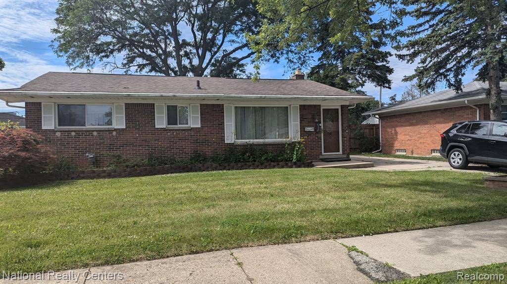 32949 CHIEF Lane,  Westland,  MI 48185