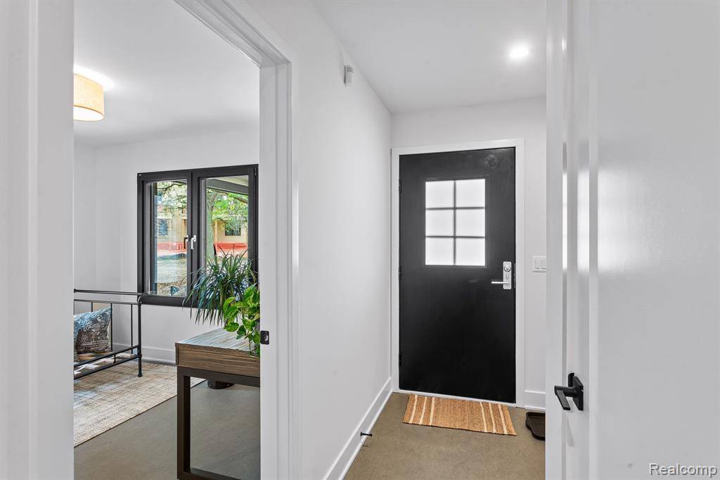 Ann Arbor, MI 48104,2245 Trillium Lane