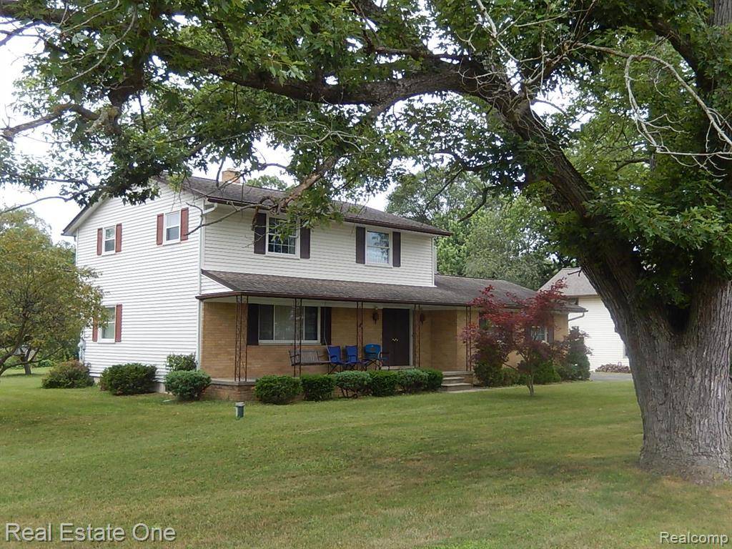 3831 ELLISIA Road,  Commerce Twp,  MI 48382