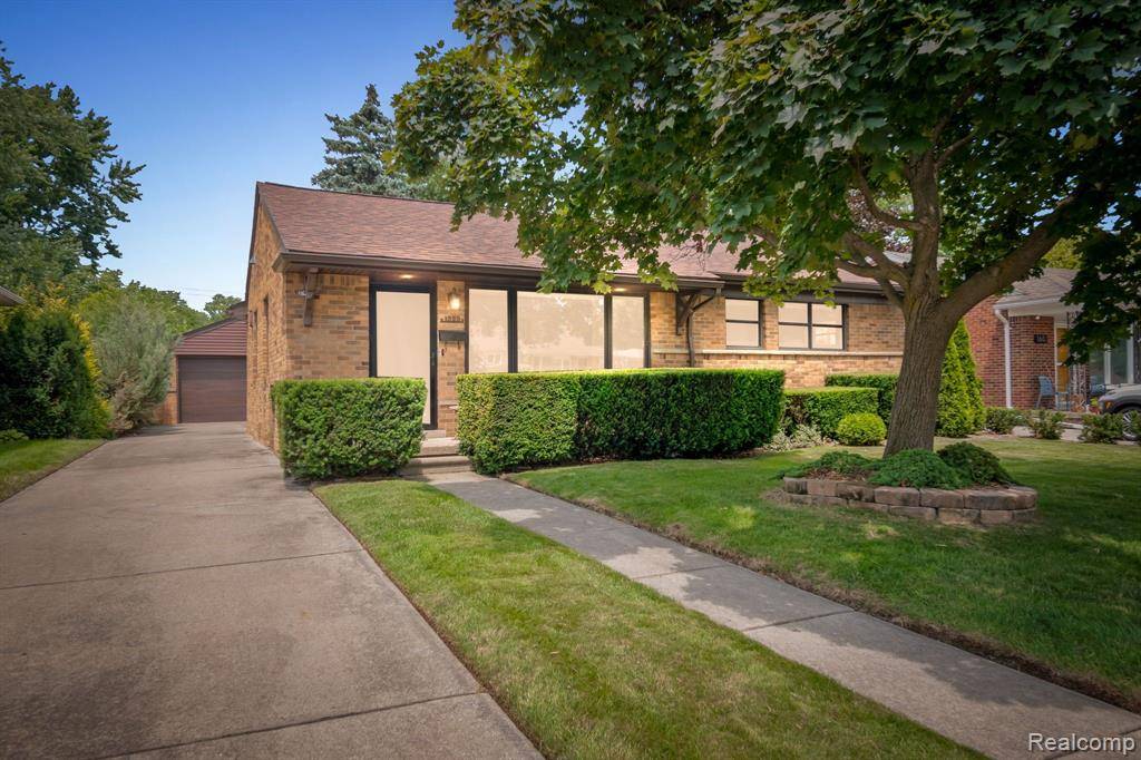 Royal Oak, MI 48073,1525 GENESEE Drive