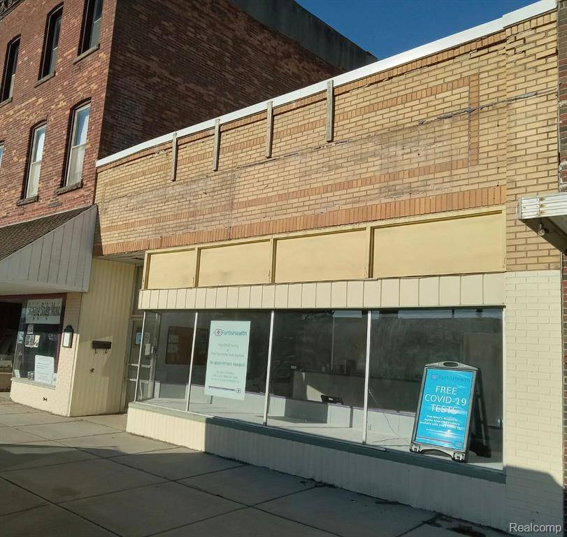 71 N HOWARD Avenue, Croswell, MI 48422
