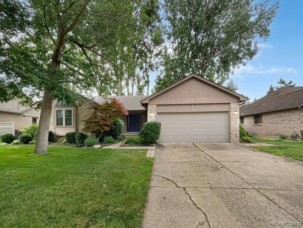 44340 CADBURRY Drive, Clinton Twp, MI 48038