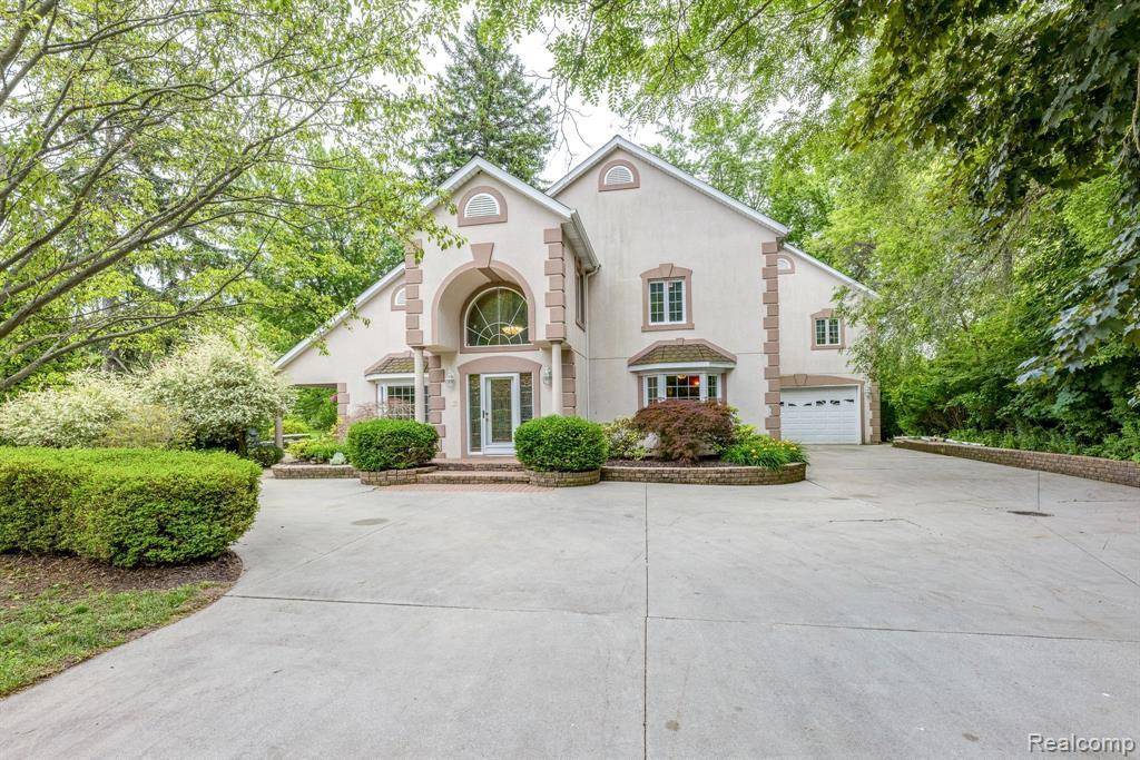 7200 GALBRAITH LINE Road, Worth Twp, MI 48450