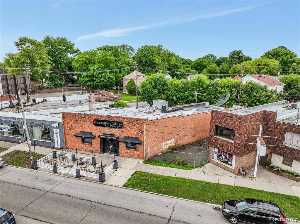 Detroit, MI 48224,17315 MACK Avenue