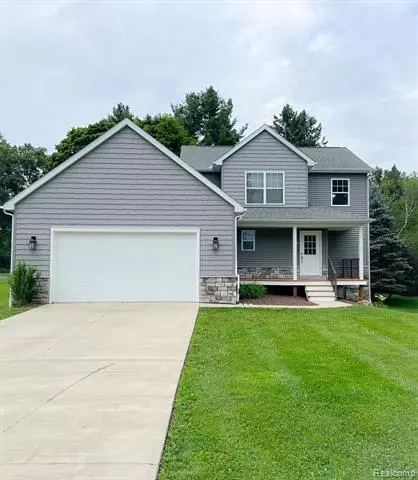 4233 ISLAND PARK Drive, Waterford, MI 48329