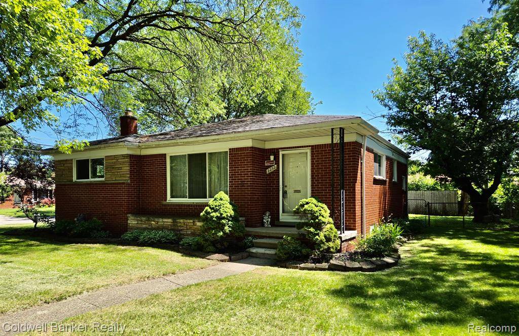 9252 KINLOCH, Redford Twp, MI 48239