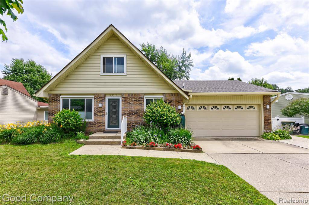 43512 CHAMPLAIN Court, Canton Twp, MI 48188