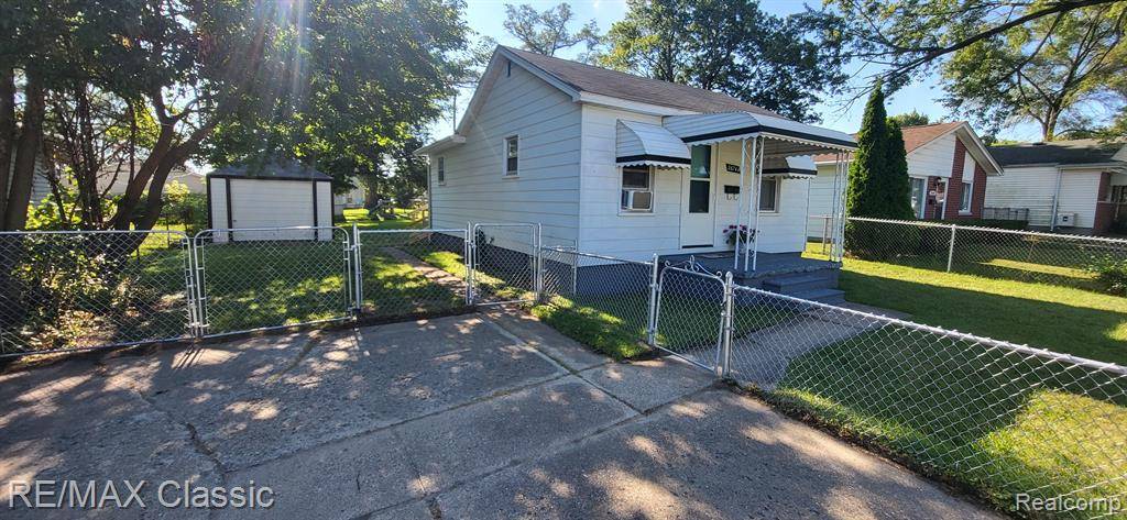 26744 ALGER Boulevard, Madison Heights, MI 48071