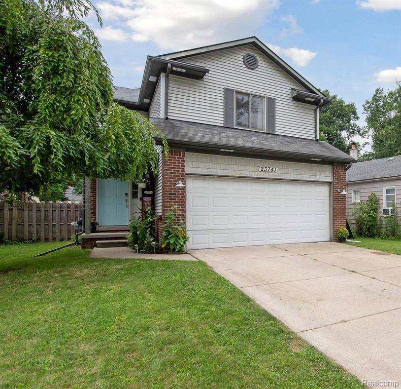 23741 REYNOLDS Avenue, Hazel Park, MI 48030
