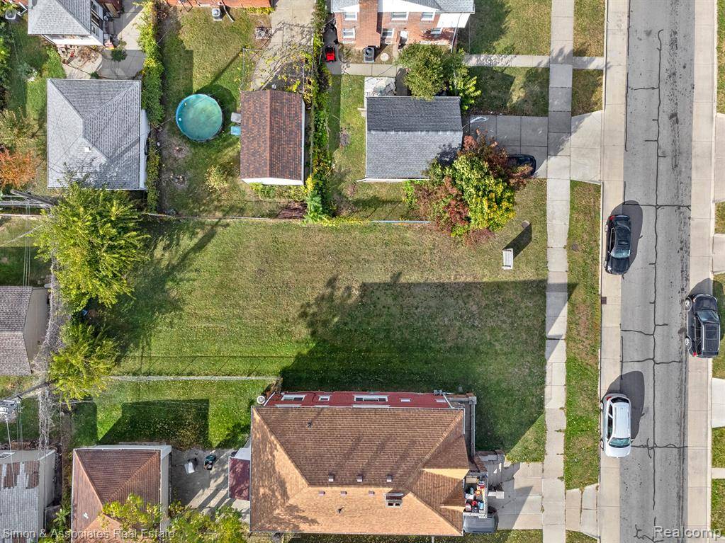 Dearborn, MI 48126,7929 NORMILE Street