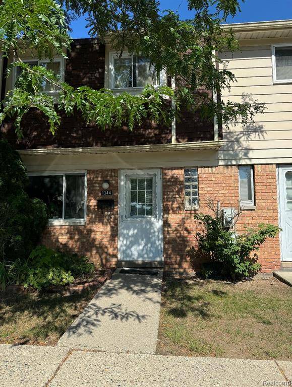 1344 LAUREL VALLEY Drive, Waterford Twp, MI 48327