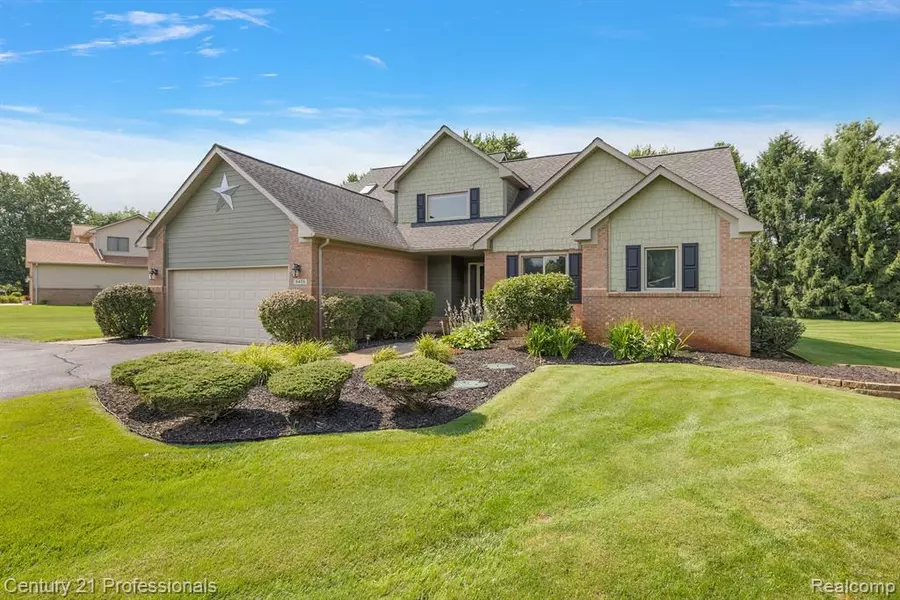 6405 STONEWOOD Drive, White Lake Twp, MI 48383