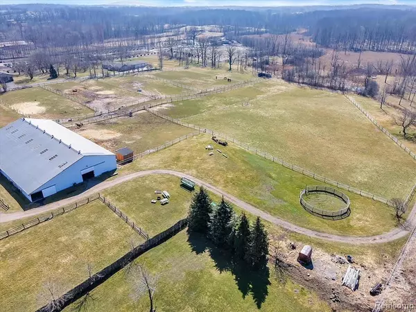 58191 8 MILE Road, Salem Twp, MI 48167