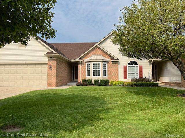 395 WOODVALE Drive,  Commerce Twp,  MI 48390