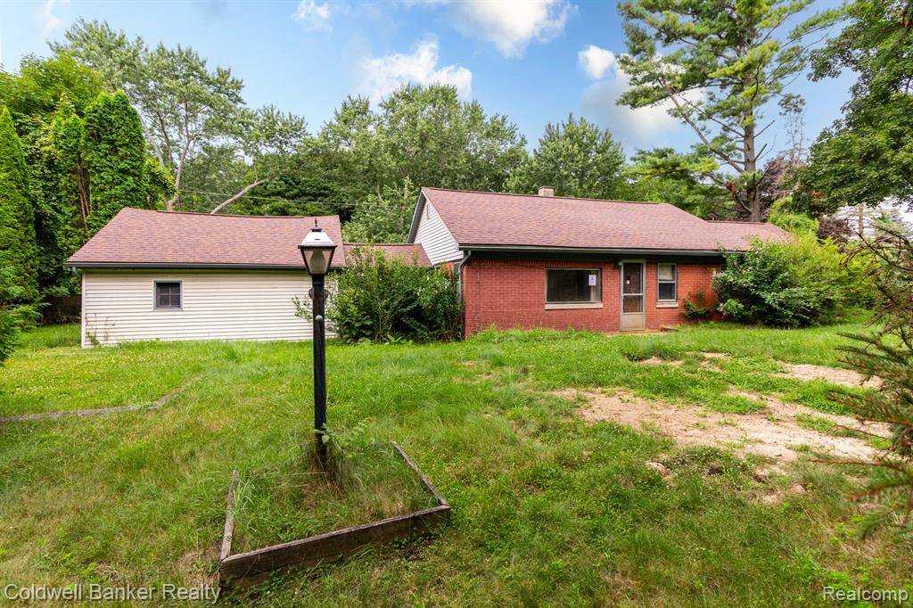 1616 WINTHROP Road,  Bloomfield Twp,  MI 48302