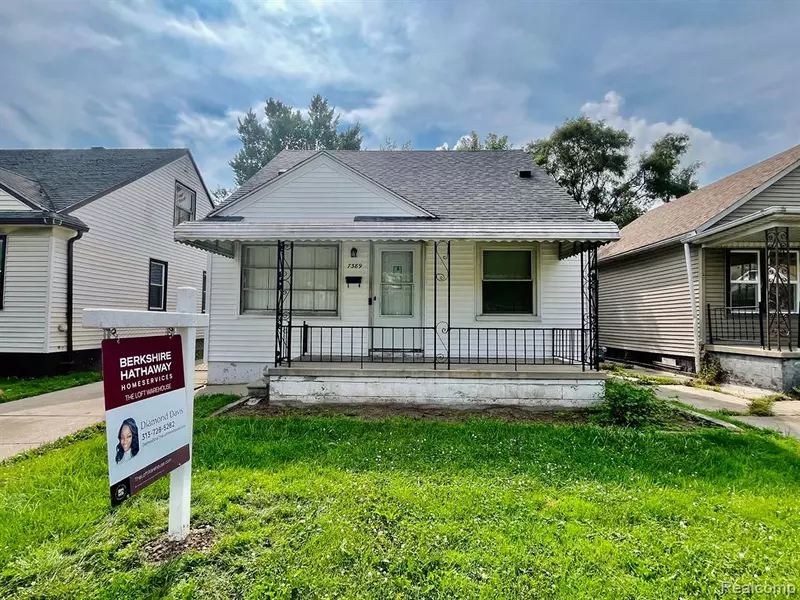 7389 STAHELIN Avenue, Detroit, MI 48228