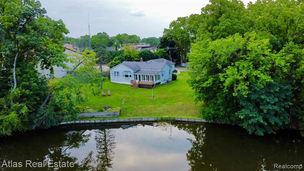 10264 HEGEL Road, Goodrich Vlg, MI 48438