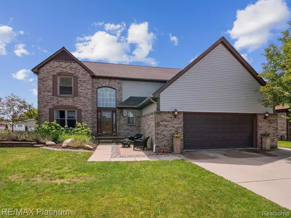 29314 SHIRAH Lane, Chesterfield Twp, MI 48051