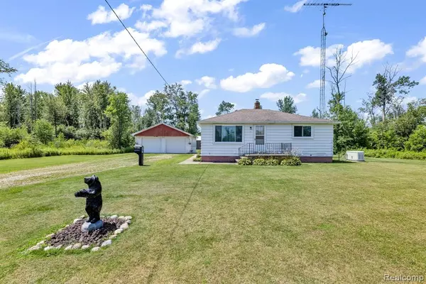 3145 N LAKESHORE Road,  Rubicon Twp,  MI 48468
