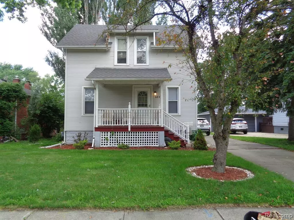 Wyandotte, MI 48192,684 RIVERBANK Street