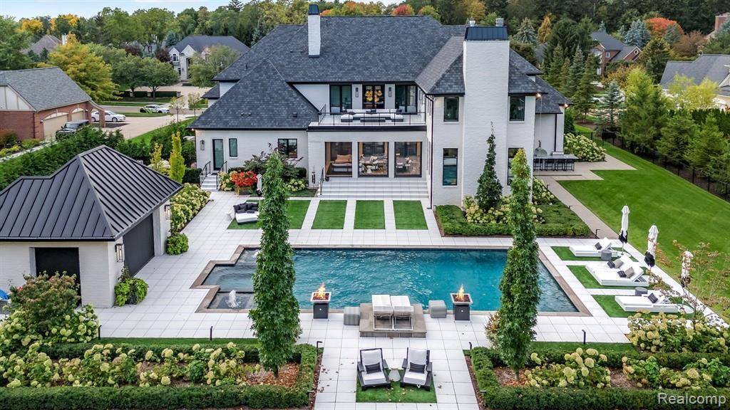 Northville, MI 48167,20910 TURNBERRY Boulevard