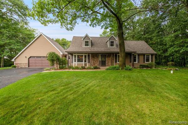 639 HIGHLAND Drive,  Oxford,  MI 48371