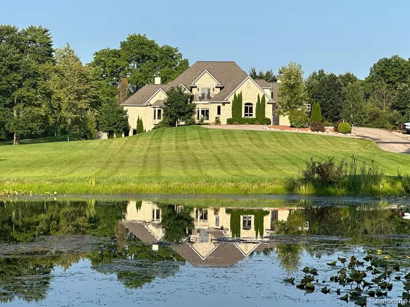 10205 N FENTON Road, Mundy Twp, MI 48430