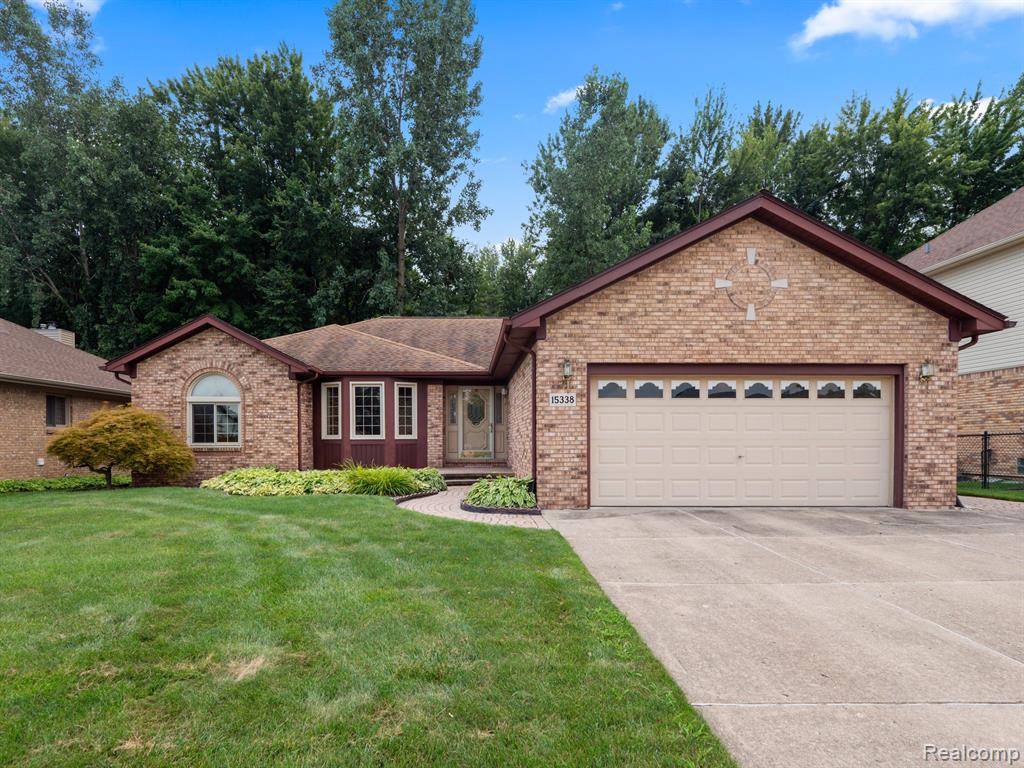 15338 RAMBLING Drive, Fraser, MI 48026