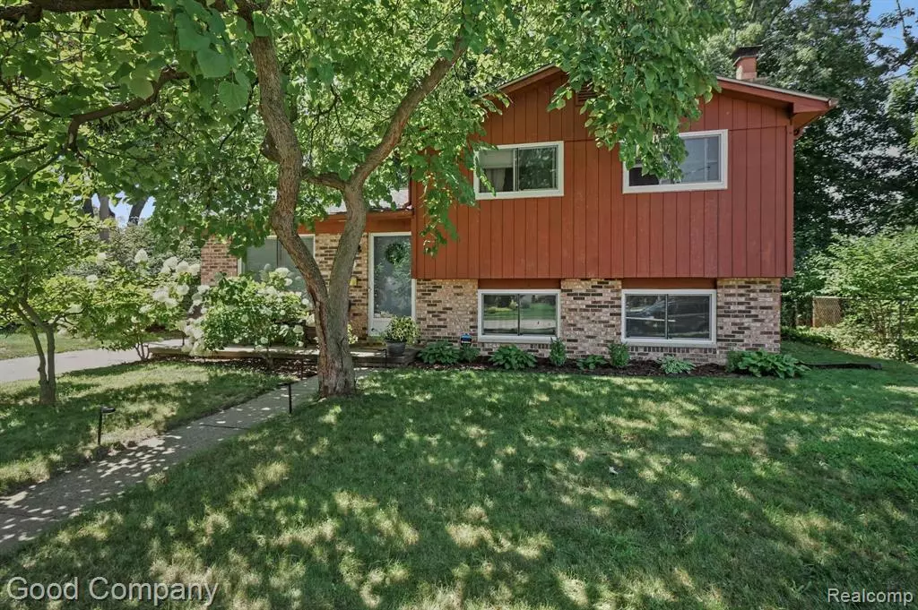 Clawson, MI 48017,632 BELLEVUE Avenue