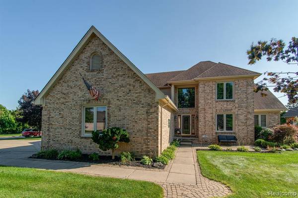 18234 DENALI Drive,  Macomb,  MI 48042