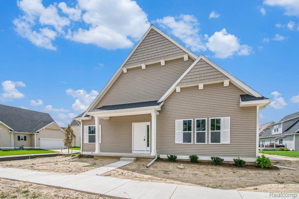 401 DORCHESTER Drive,  Howell,  MI 48855