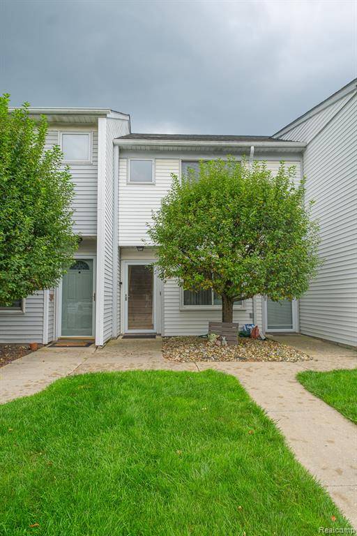 25 ROSEBUD Lane I 30,  Mt. Clemens,  MI 48043
