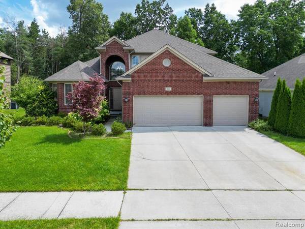 3140 RABEEH Drive,  Auburn Hills,  MI 48326