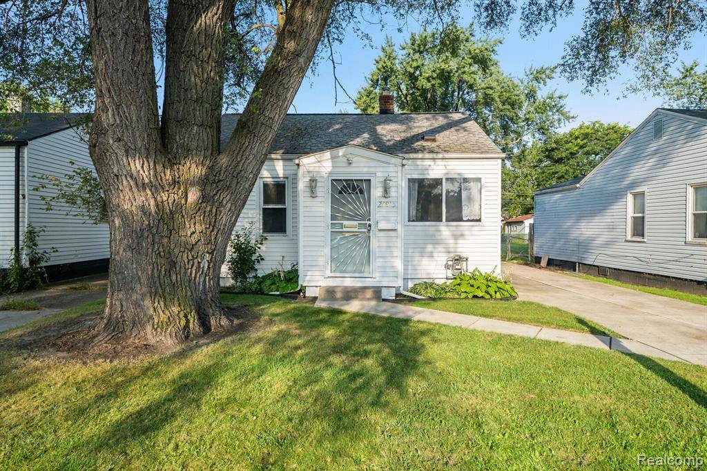 24915 LAUREN Avenue,  Warren,  MI 48089