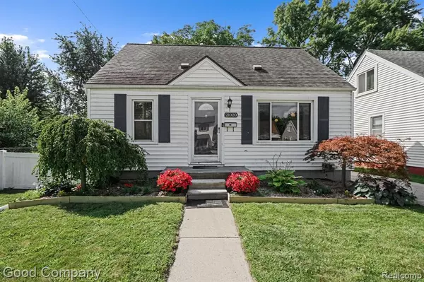 21020 BON HEUR Street, St. Clair Shores, MI 48081