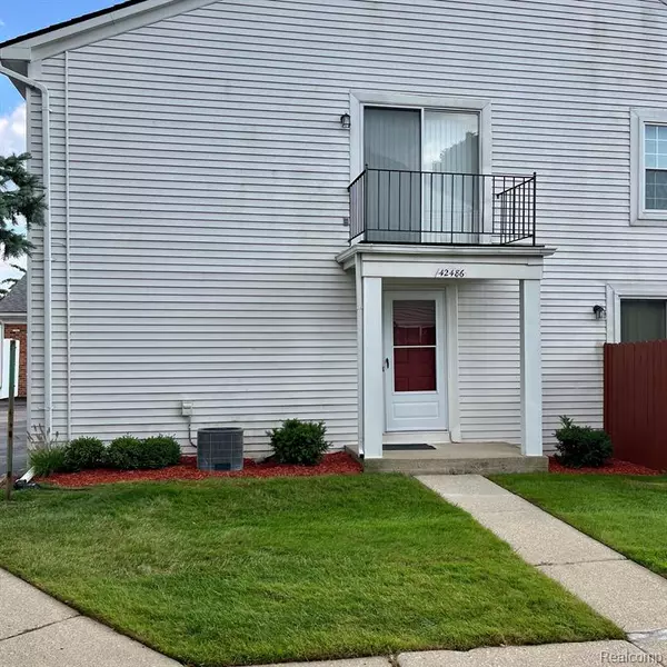 42486 SARATOGA Road, Canton Twp, MI 48187