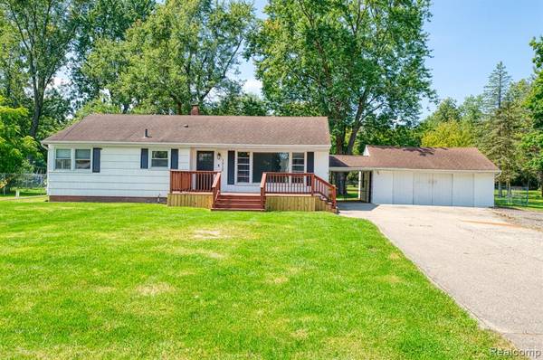 1512 AMY Street, Burton, MI 48509