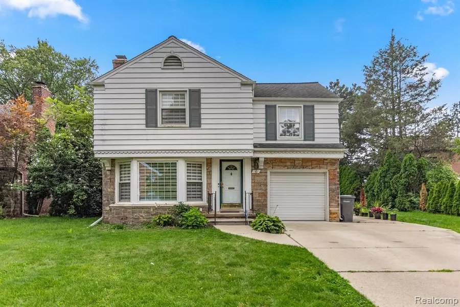 6 BRANFORD Lane, Dearborn, MI 48120