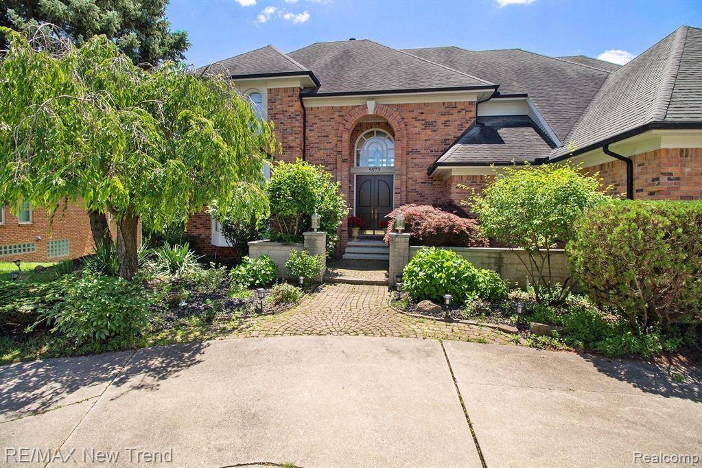 5573 SILVER POND, West Bloomfield Twp, MI 48322