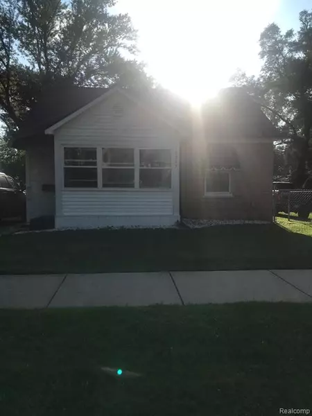 19253 Five Points Street, Redford Twp, MI 48240