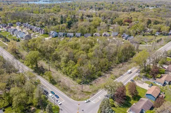 000 Wise Road, Commerce Twp, MI 48382